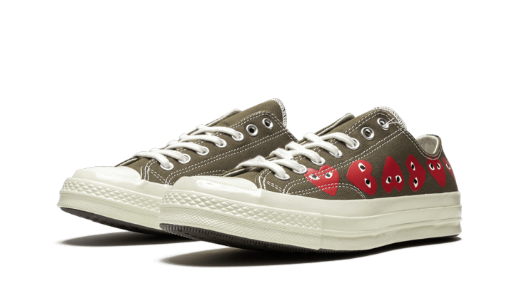 Kup oryginalne Chuck Taylor All-Star 70s Ox Comme des Garçons PLAY Multi Heart Green - widok z drugiego boku - Sneakersy