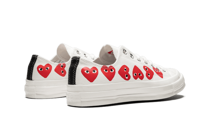 Buty Converse Chuck Taylor All-Star 70s Ox Comme des Garçons PLAY Multi-Heart White - widok z przodu - Rozmiary EU