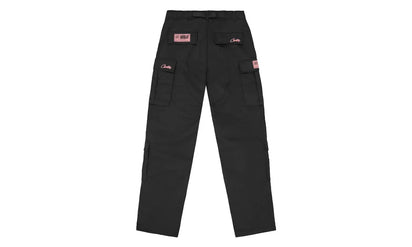 Kup oryginalne Corteiz Guerillaz Cargo Pant Black/Pink CORT-COGCPB-PPINK - widok z drugiego boku - Sneakersy