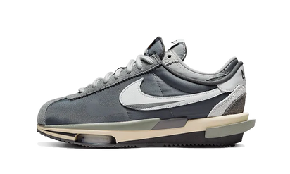 Nike Nike Cortez 4.0 Sacai Iron Grey - widok główny z boku - Streetwear