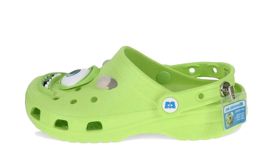 Crocs Crocs Classic Clog Monsters Inc. Mike Wazowski zielony - widok główny z boku | Saturaise.com