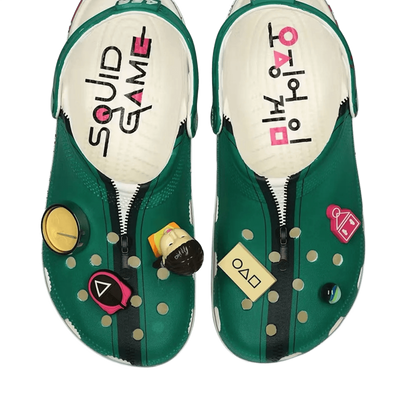 Buty Crocs Classic Clog Squid Game - widok z przodu - Rozmiary EU