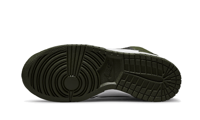 Buty Nike Dunk High Cargo Khaki - widok z przodu - Rozmiary EU