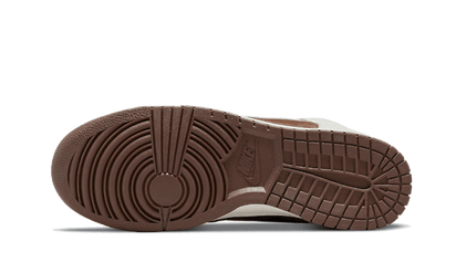 Buty Nike Dunk High Light Chocolate - widok z przodu - Rozmiary EU