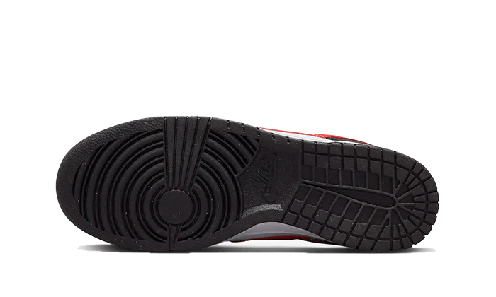 Buty Nike Dunk Low Black White Red - widok z przodu - Rozmiary EU