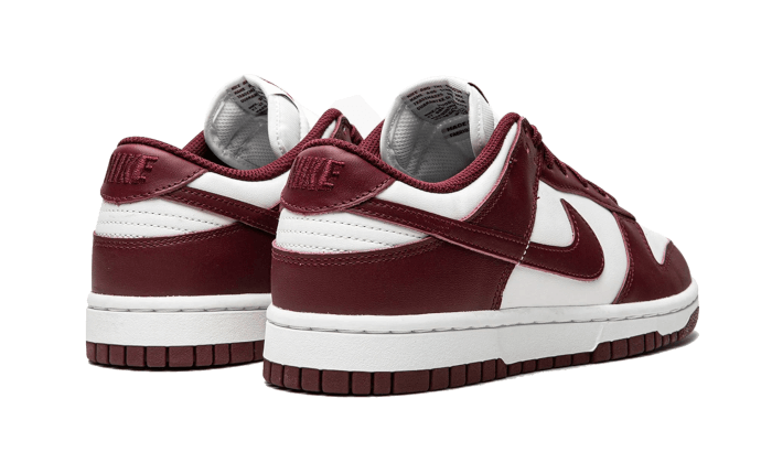 Buty Nike Dunk Low Bordeaux - widok z przodu - Rozmiary EU
