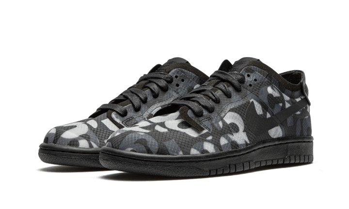 Kup oryginalne Dunk Low Comme des Garçons Print CZ2675-001 - widok z drugiego boku - Sneakersy