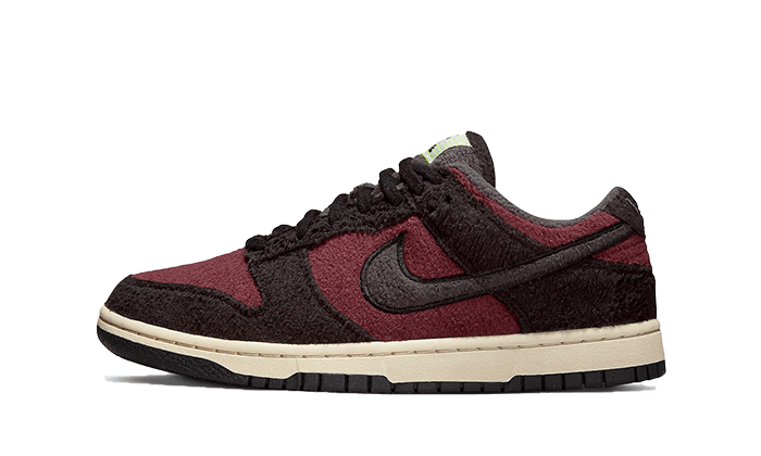 Nike Dunk Low SE Fleece Burgundy Crush czarny-biały - widok główny z boku | Saturaise.com