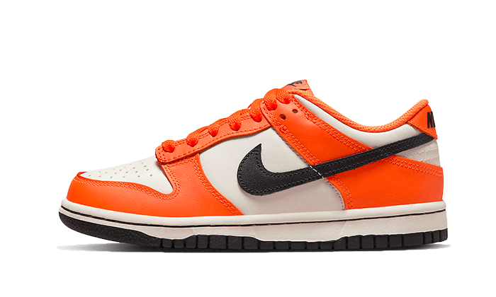 Nike Dunk Low Halloween (2022) czarny-pomarańczowy - widok główny z boku | Saturaise.com