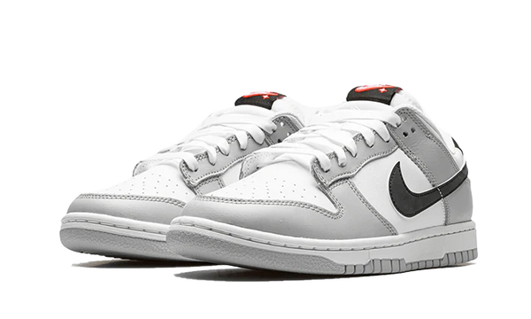 Dunk Low Jackpot - Kup oryginalne Dunk Low Jackpot DR9654-001 - widok z drugiego boku - Sneakersy