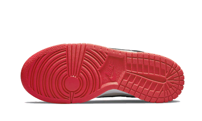 Buty Nike Dunk Low NBA 75th Anniversary Chicago Bulls - widok z przodu - Rozmiary EU