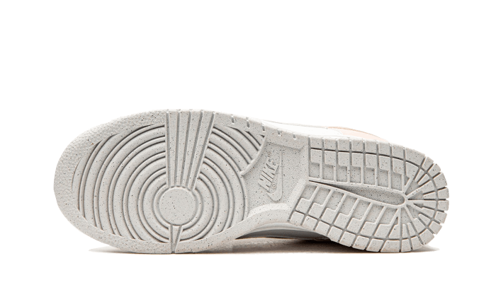 100% Oryginalne Nike Dunk Low Next Nature (Pale Coral) - widok z tyłu - 630.00 PLN