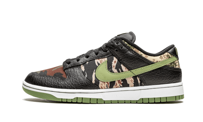 Nike Dunk Low SE Black Multi-Camo (Crazy Camo) czarny-zielony - widok główny z boku | Saturaise.com