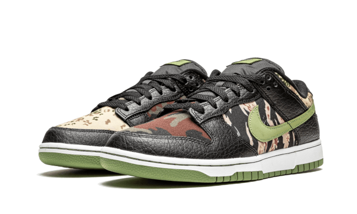 Kup oryginalne Dunk Low SE Black Multi-Camo (Crazy Camo) DH0957-001 - widok z drugiego boku - Sneakersy