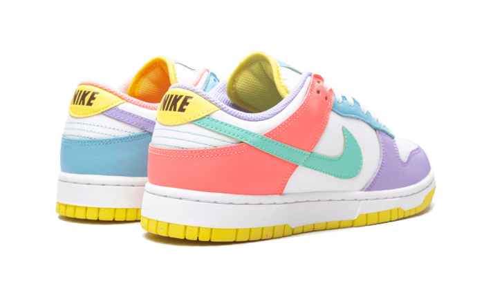 Buty Nike Dunk Low SE Easter - widok z przodu - Rozmiary EU