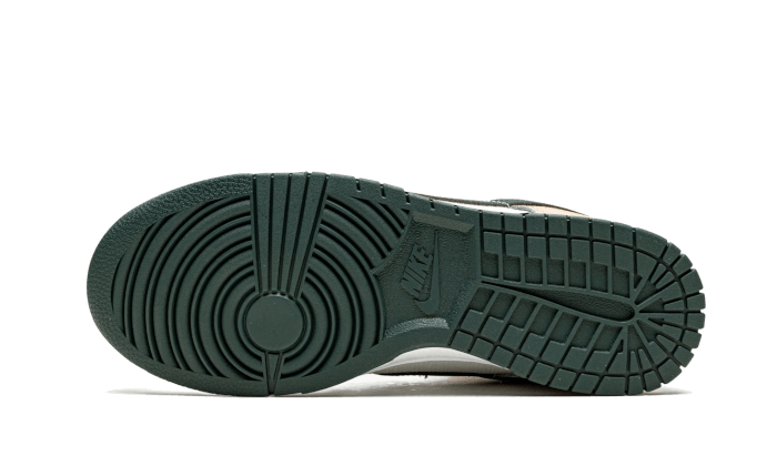 100% Oryginalne Dunk Low SE Sail Multi-Camo - widok z tyłu - 1710.00 PLN
