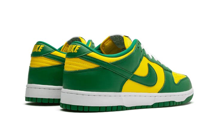 Buty Nike Dunk Low SP Brazil - widok z przodu - Rozmiary EU