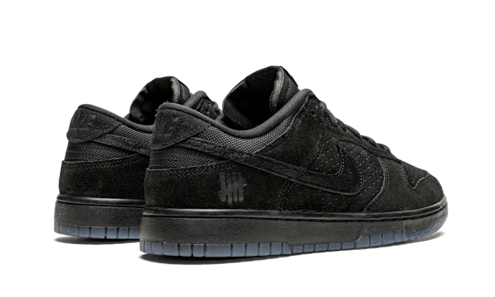 Buty Nike Dunk Low SP Undefeated 5 On It Black - widok z przodu - Rozmiary EU