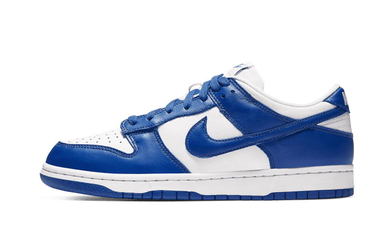 Nike Dunk Low SP Varsity Royal (Kentucky) czarno-niebieski - widok główny z boku | Saturaise.com