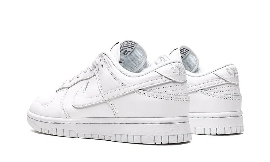 Dunk Low Triple White (2021) - zdjęcie 3