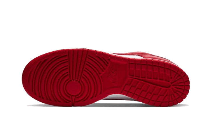Buty Nike Dunk Low University Red - widok z przodu - Rozmiary EU