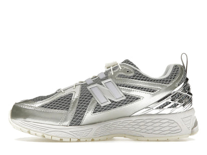 New Balance 1906R The Basement Silver biały-szary - widok główny z boku | Saturaise.com