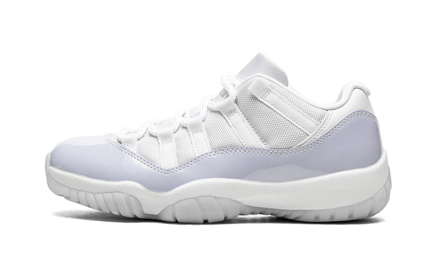 Air Jordan Air Jordan 11 Retro Low Pure Violet biały-brązowy - widok główny z boku | Saturaise.com