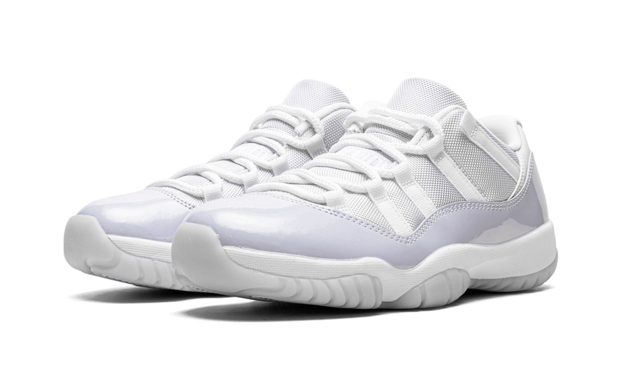 Kup oryginalne Air Jordan 11 Retro Low Pure Violet AH7860-101 - widok z drugiego boku - Sneakersy