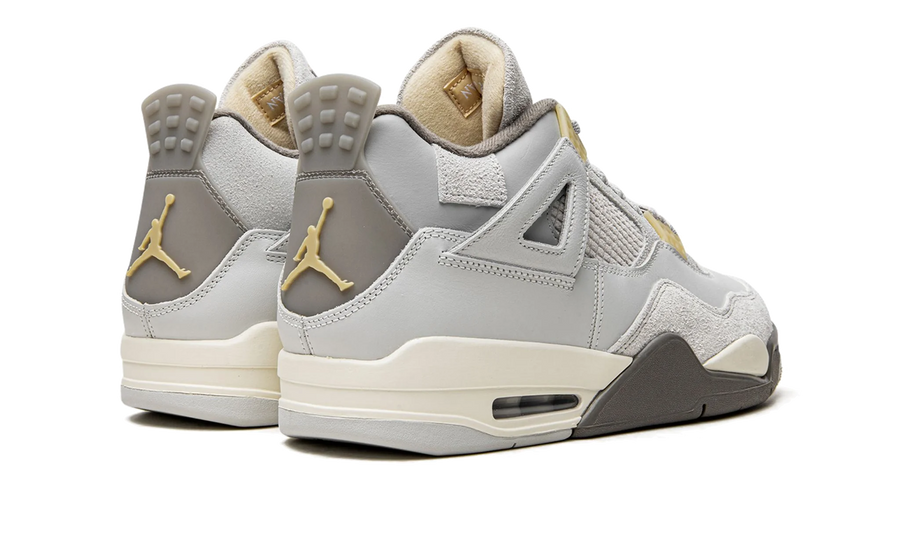 Buty Air Jordan Air Jordan 4 SE Craft Photon Dust - widok z przodu - Rozmiary EU