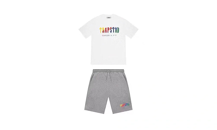 Komplet Trapstar Chenille Decoded Shorts Set – White/Candy