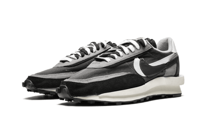 Kup oryginalne LD Waffle Sacai Black Anthracite - widok z drugiego boku - Sneakersy