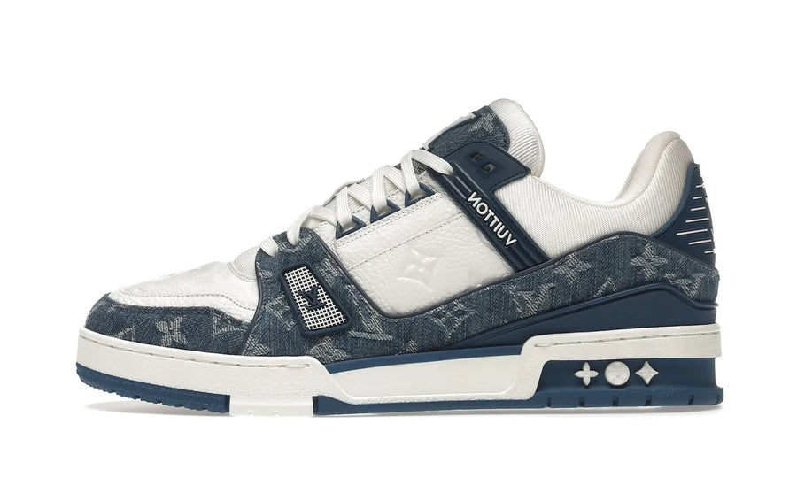 Louis Vuitton LV Trainer Monogram Denim White Blue biały-niebieski - widok główny z boku | Saturaise.com