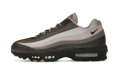 Nike Air Max 95 SP A Ma Maniére While You Were Sleeping fioletowy-burgundowy - widok główny z boku | Saturaise.com