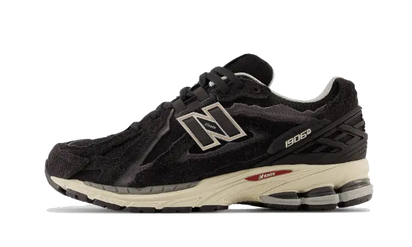 New Balance 1906D Protection Pack Black czarny - widok główny z boku | Saturaise.com