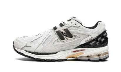 New Balance 1906D Protection Pack Reflection czarny-szary - widok główny z boku | Saturaise.com
