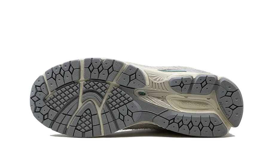 100% Oryginalne 2002R Linen - widok z tyłu - 655.00 PLN