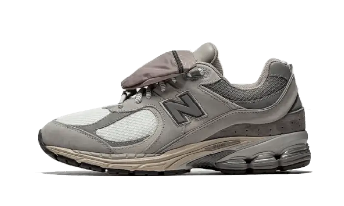 New Balance 2002R Pocket Grey czarny-szary - widok główny z boku | Saturaise.com
