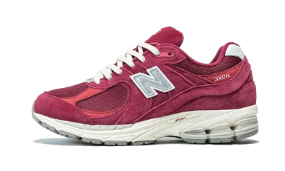 New Balance 2002R Suede Pack Red Wine biały-czerwony - widok główny z boku | Saturaise.com