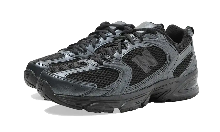 Kup oryginalne New Balance 530 Triple Black - widok z drugiego boku - Sneakersy