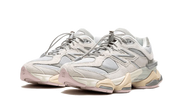 Kup oryginalne New Balance 9060 Grey Lilac - widok z drugiego boku - Sneakersy