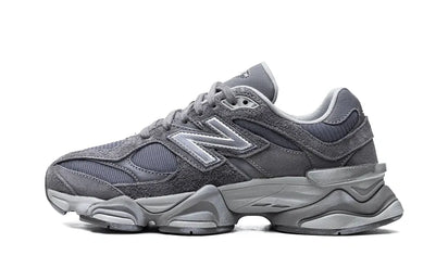 New Balance 9060 Magnet