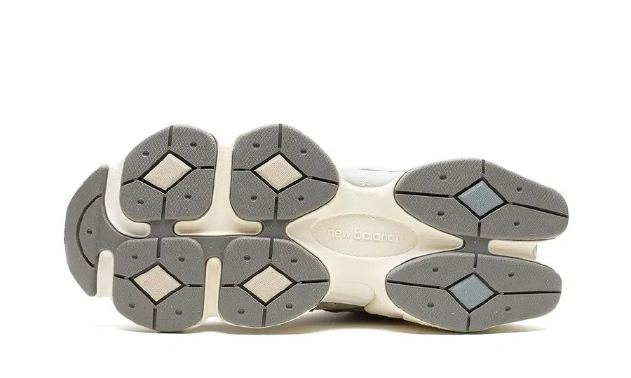 New Balance 9060 Mushroom - zdjęcie 4
