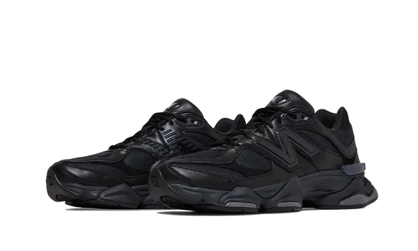New Balance 9060 Triple Black Leather - Kup oryginalne New Balance 9060 Triple Black Leather - widok z drugiego boku - Sneakersy