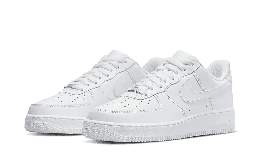 Nike Air Force 1 Low '07 Triple White - zdjęcie 2