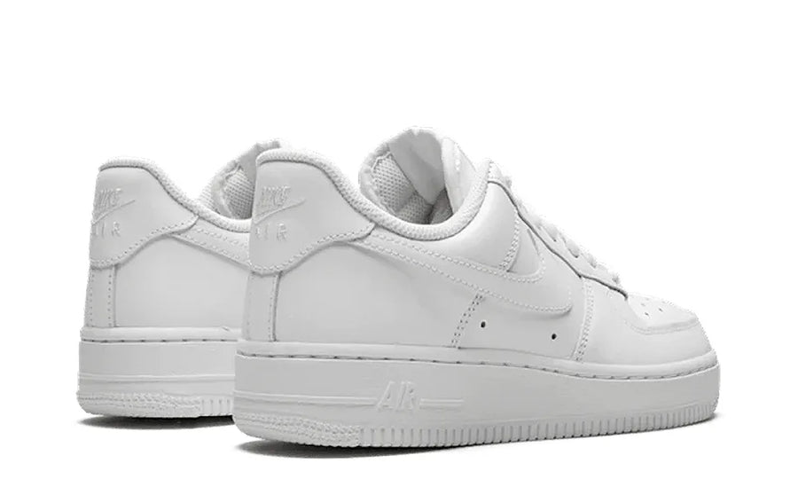 Nike Air Force 1 Low '07 Triple White - zdjęcie 3