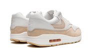 Buty Nike Air Max 1 Premium Sanddrift - widok z przodu - Rozmiary EU