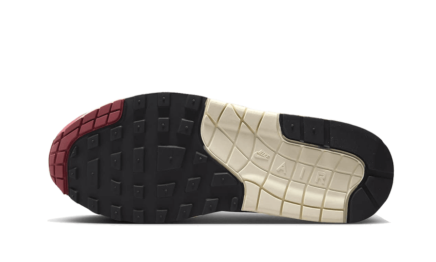 Buty Nike Air Max 1 Red Stardust - widok z przodu - Rozmiary EU