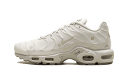 Nike Air Max Plus A-COLD-WALL Platinum Tint czarny-biały - widok główny z boku | Saturaise.com