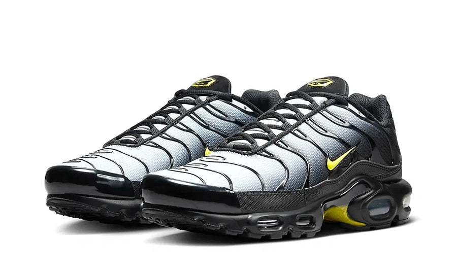 Nike Air Max Plus Black Opti Yellow - zdjęcie 2