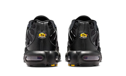 Nike Air Max Plus Black Team Crimson - zdjęcie 6